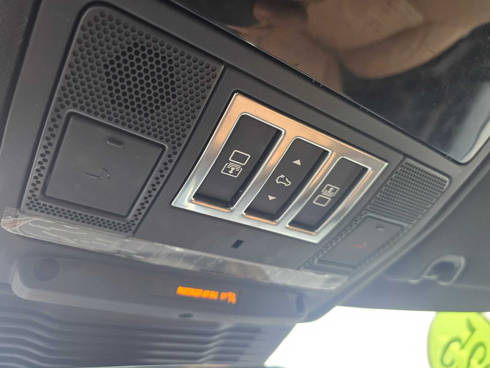 2025 Land Rover Discovery Dynamic SE