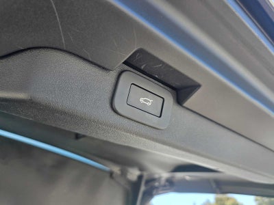 2025 Land Rover Discovery Dynamic SE
