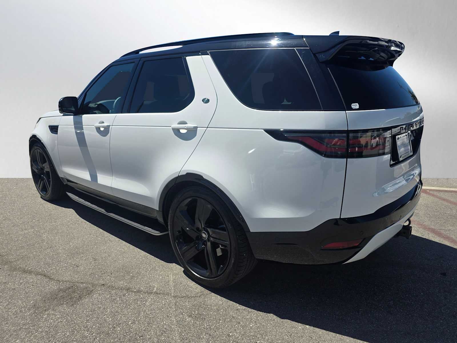 2025 Land Rover Discovery Dynamic SE
