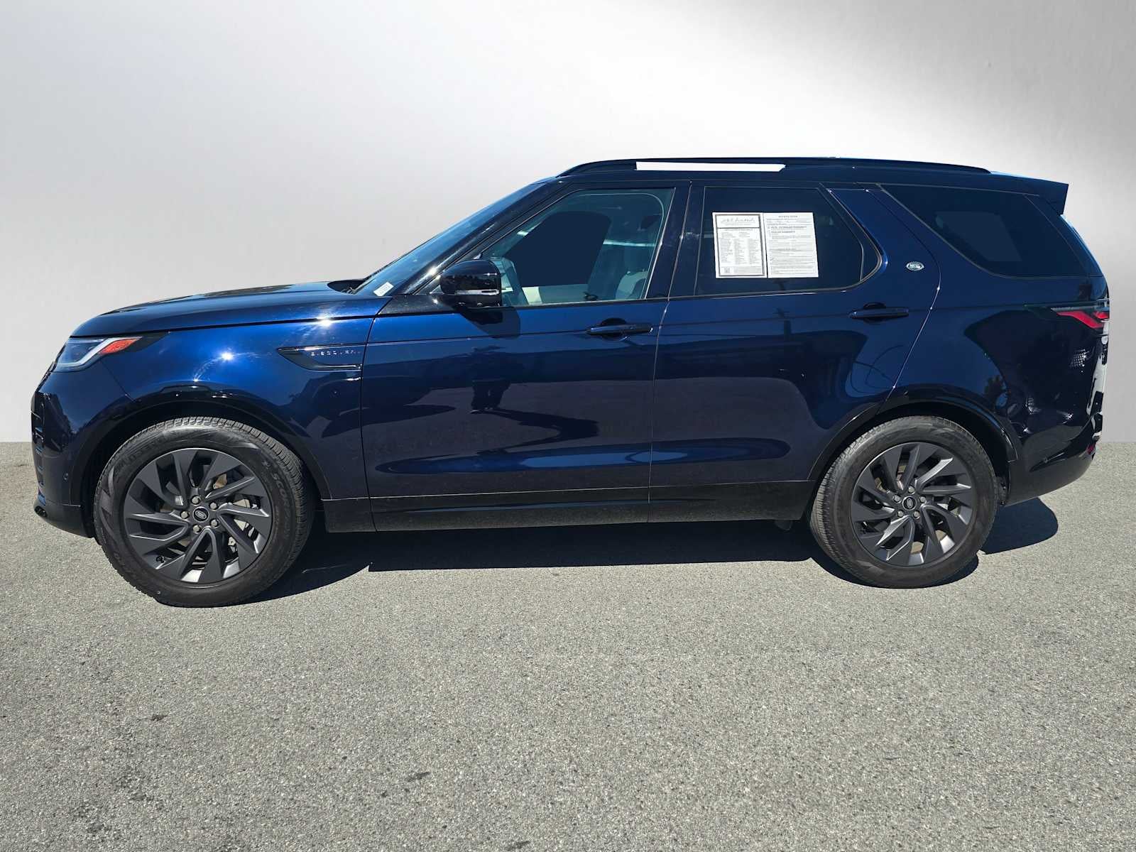 2023 Land Rover Discovery S R-Dynamic