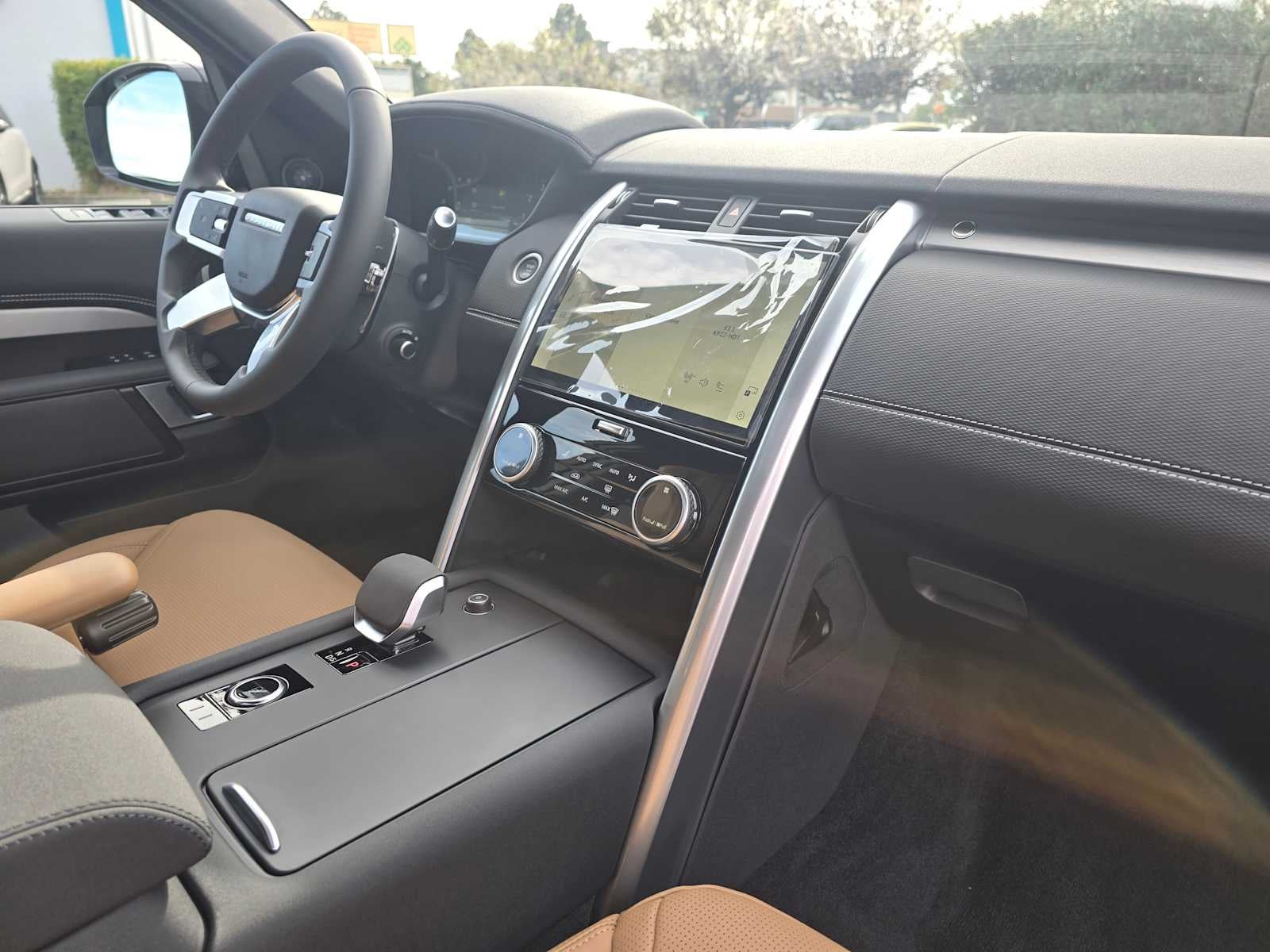 2026 Land Rover Discovery Gemini Edition