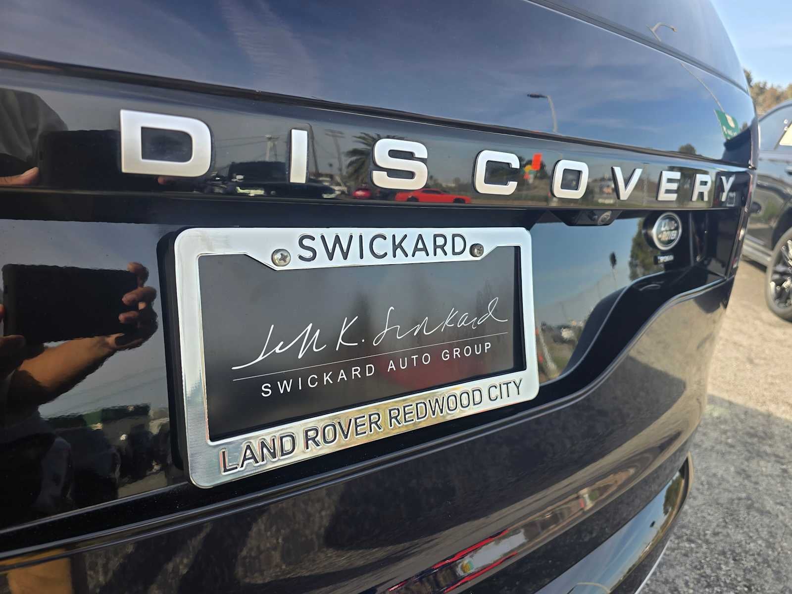 2023 Land Rover Discovery Metropolitan Edition