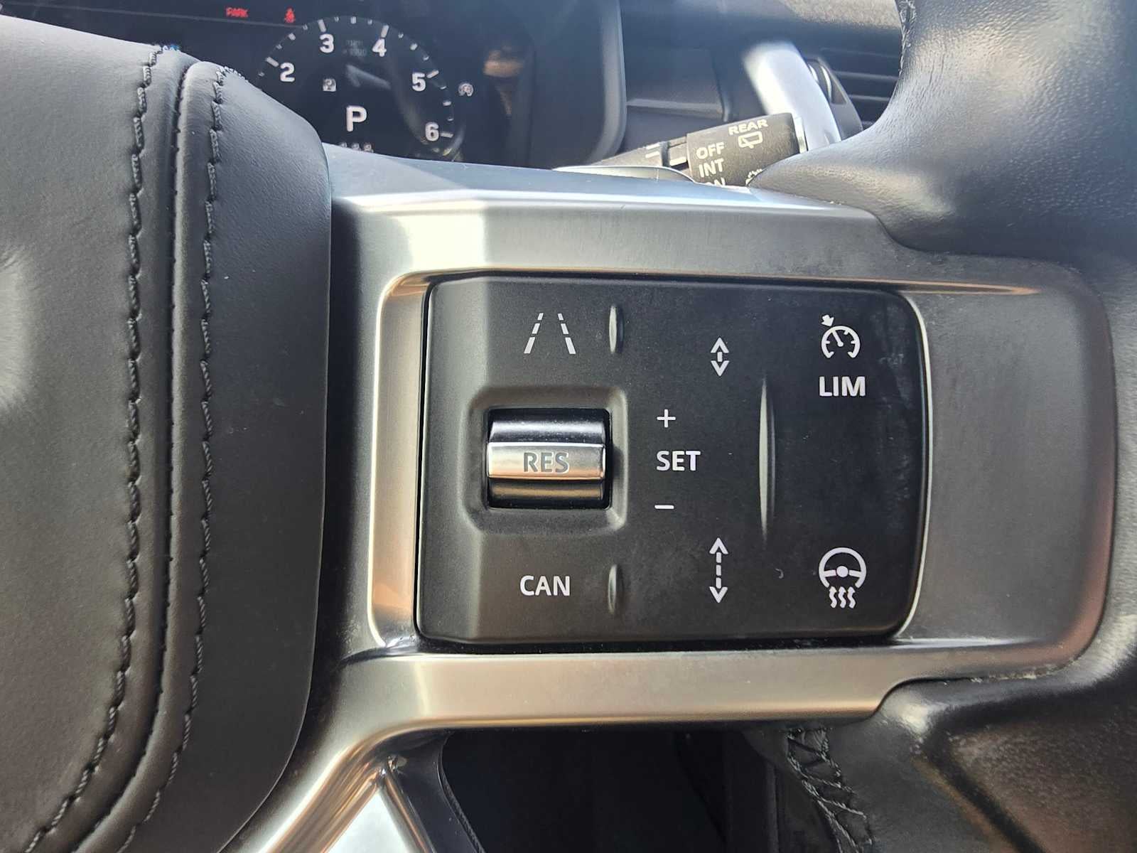 2023 Land Rover Discovery Metropolitan Edition