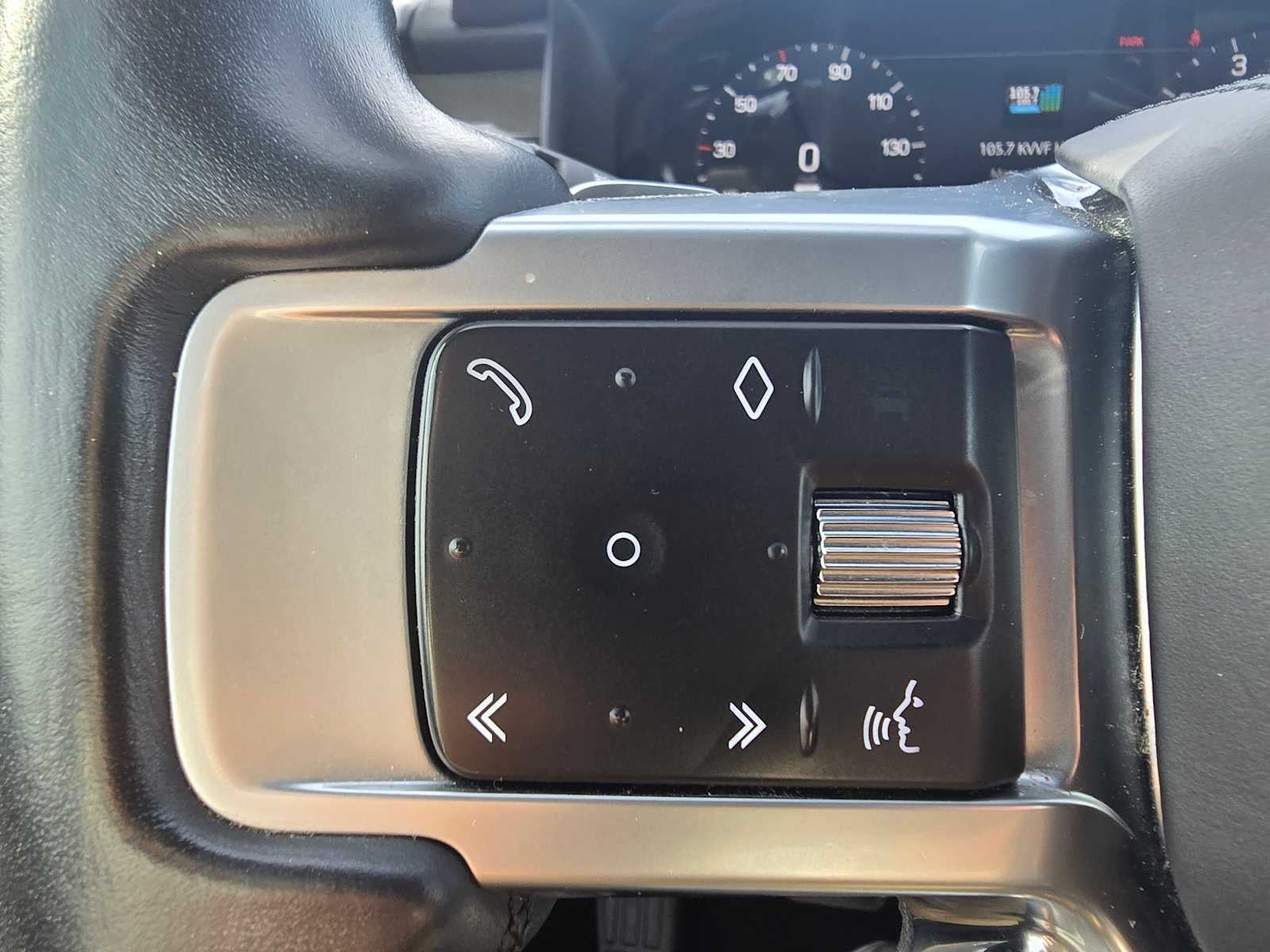 2023 Land Rover Discovery Metropolitan Edition