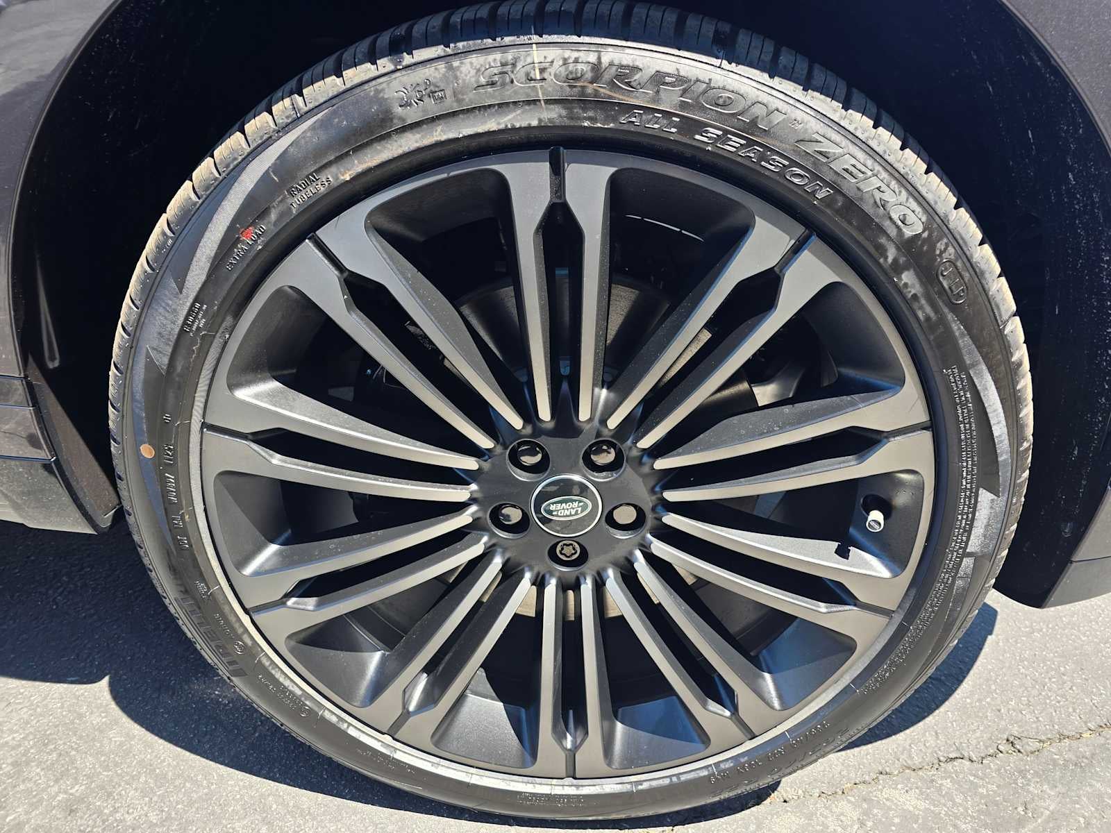 2026 Land Rover Range Rover Velar Autobiography