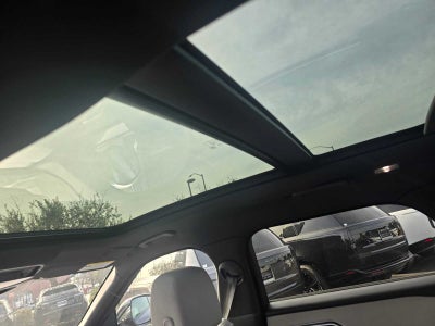 2026 Land Rover Range Rover Velar Dynamic SE