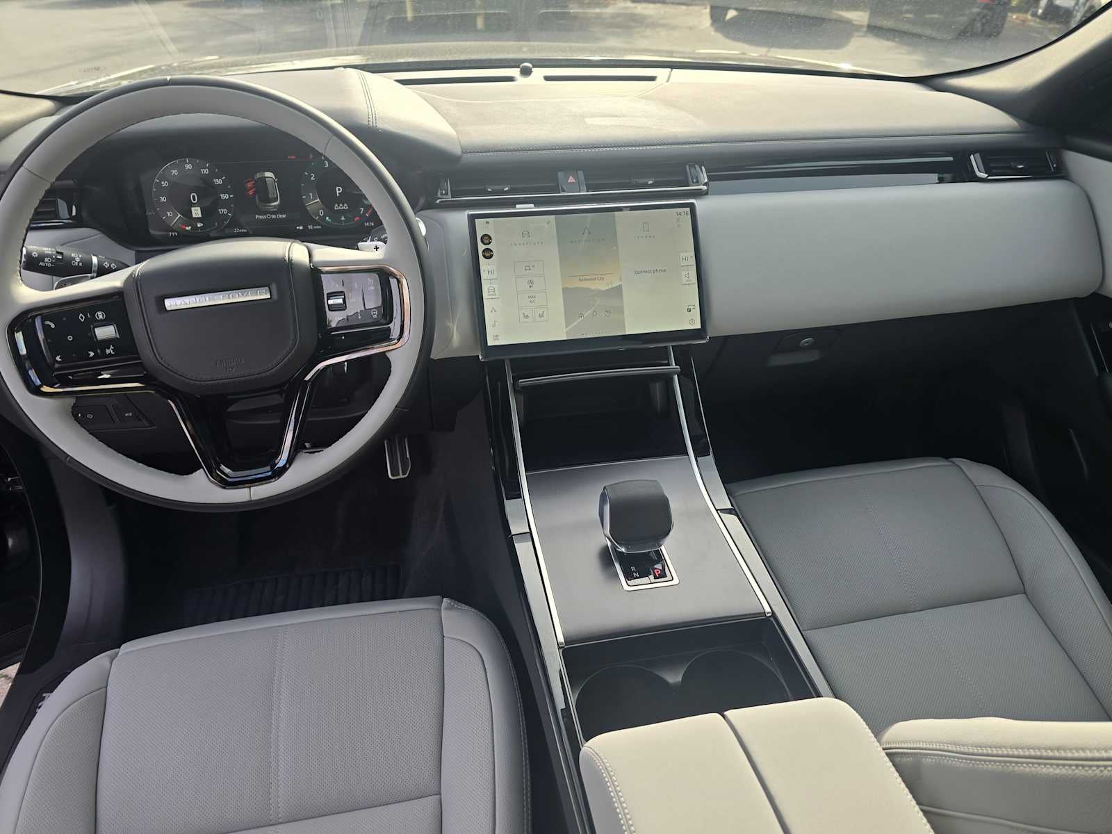 2026 Land Rover Range Rover Velar Dynamic SE