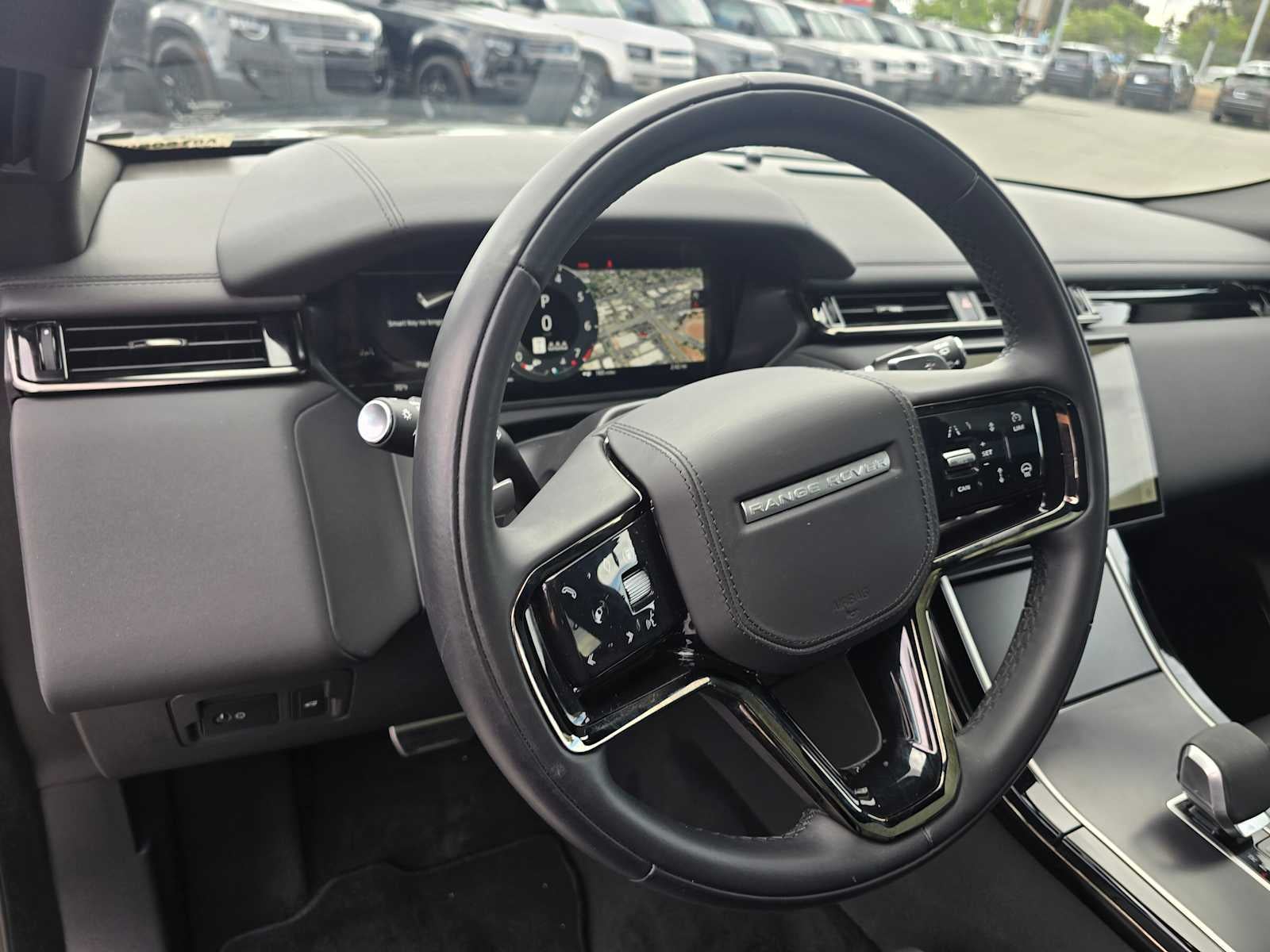 2026 Land Rover Range Rover Velar Dynamic SE