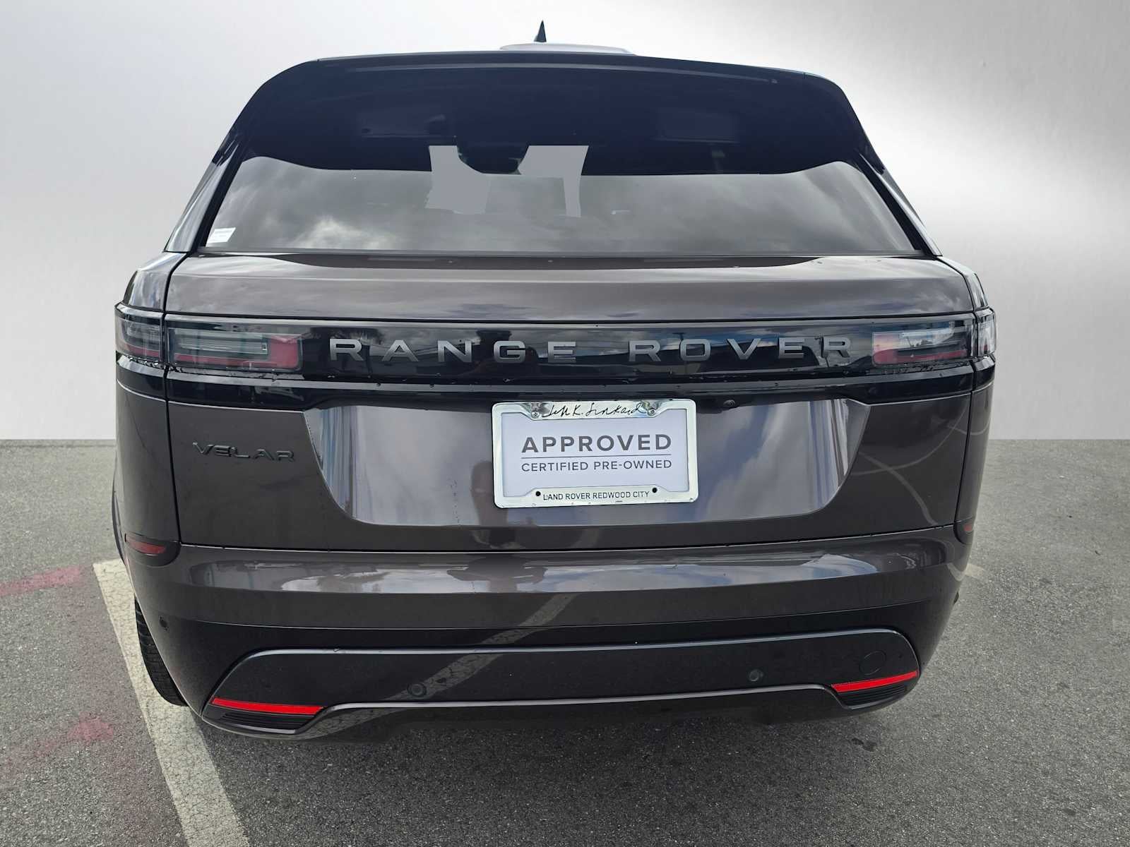 2026 Land Rover Range Rover Velar Dynamic SE
