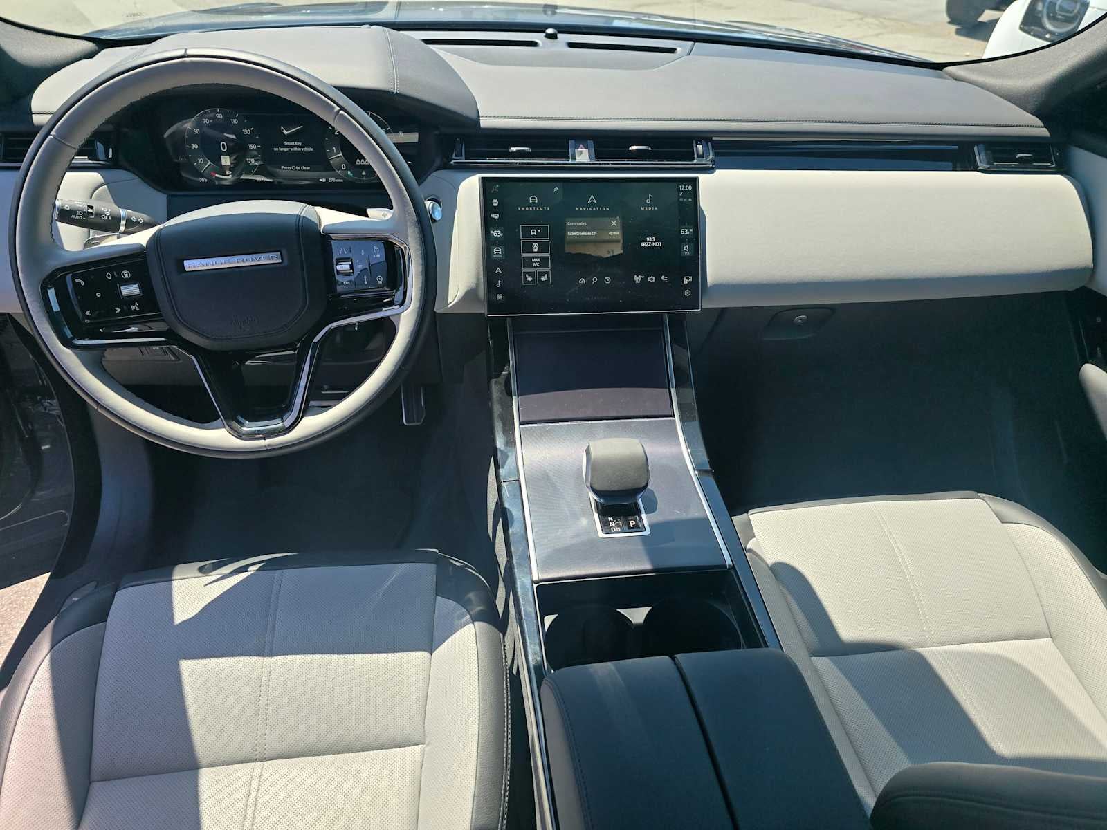 2026 Land Rover Range Rover Velar Dynamic SE