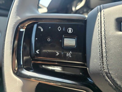 2026 Land Rover Range Rover Velar Dynamic SE