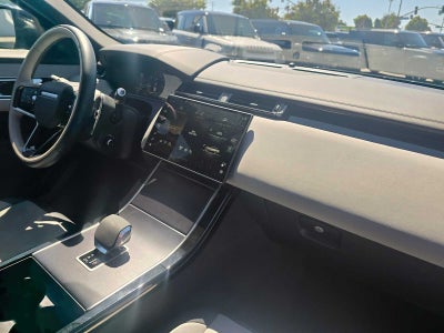 2026 Land Rover Range Rover Velar Dynamic SE