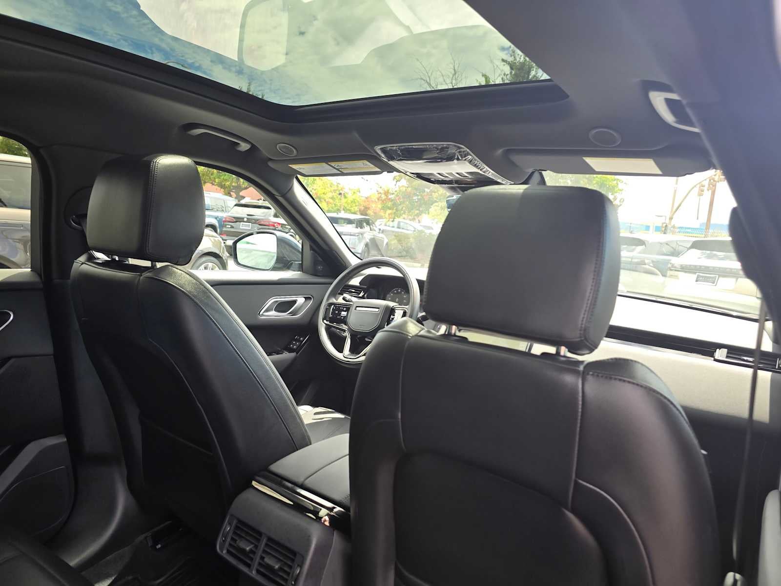 2025 Land Rover Range Rover Velar Dynamic SE