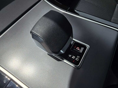 2025 Land Rover Range Rover Velar Dynamic SE