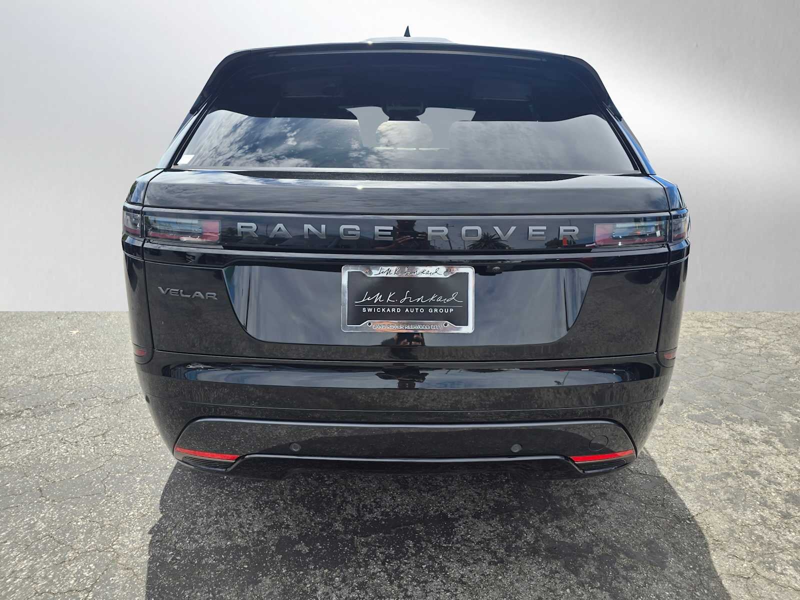 2025 Land Rover Range Rover Velar Dynamic SE