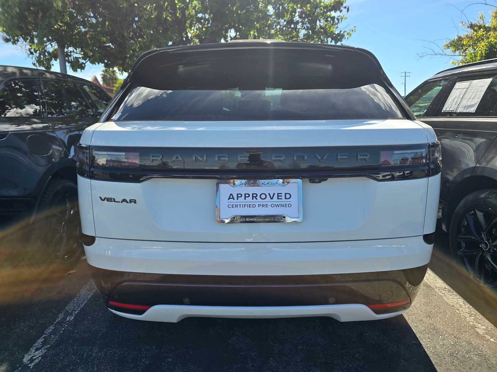 2026 Land Rover Range Rover Velar Dynamic SE