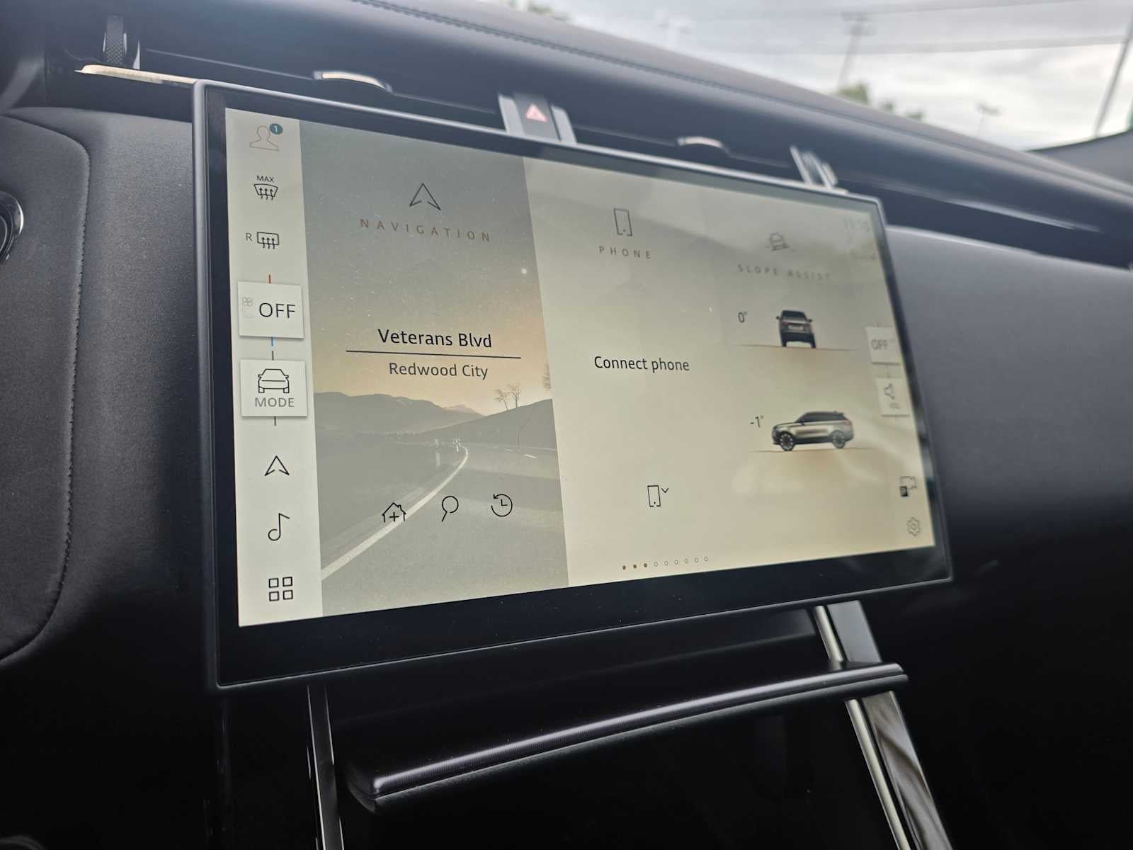 2026 Land Rover Range Rover Velar Dynamic SE