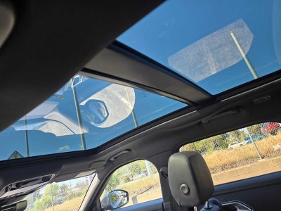 2026 Land Rover Range Rover Velar Dynamic SE