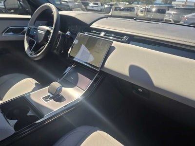 2026 Land Rover Range Rover Velar Dynamic SE