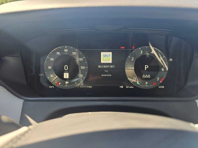 2026 Land Rover Range Rover Velar Dynamic SE