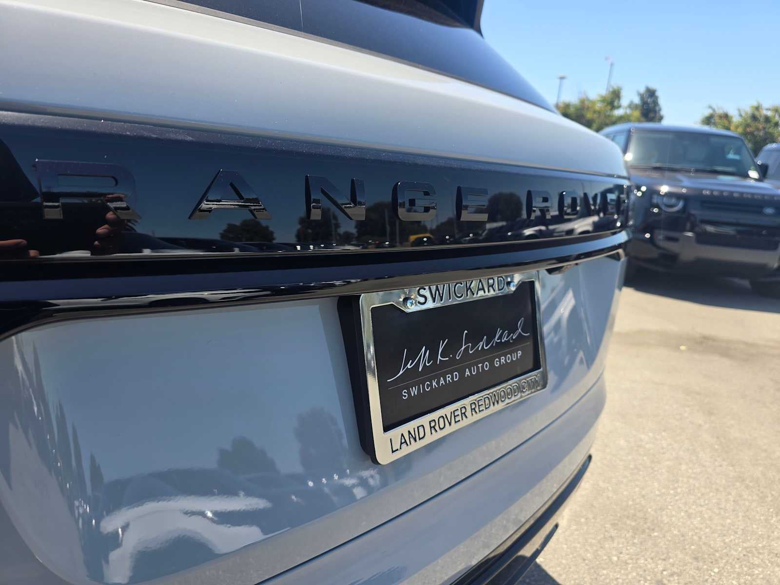 2026 Land Rover Range Rover Velar Dynamic SE