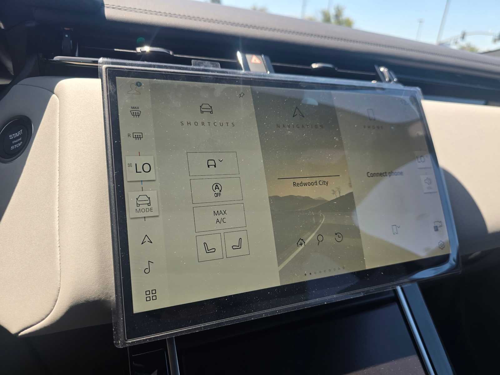 2026 Land Rover Range Rover Velar Dynamic SE