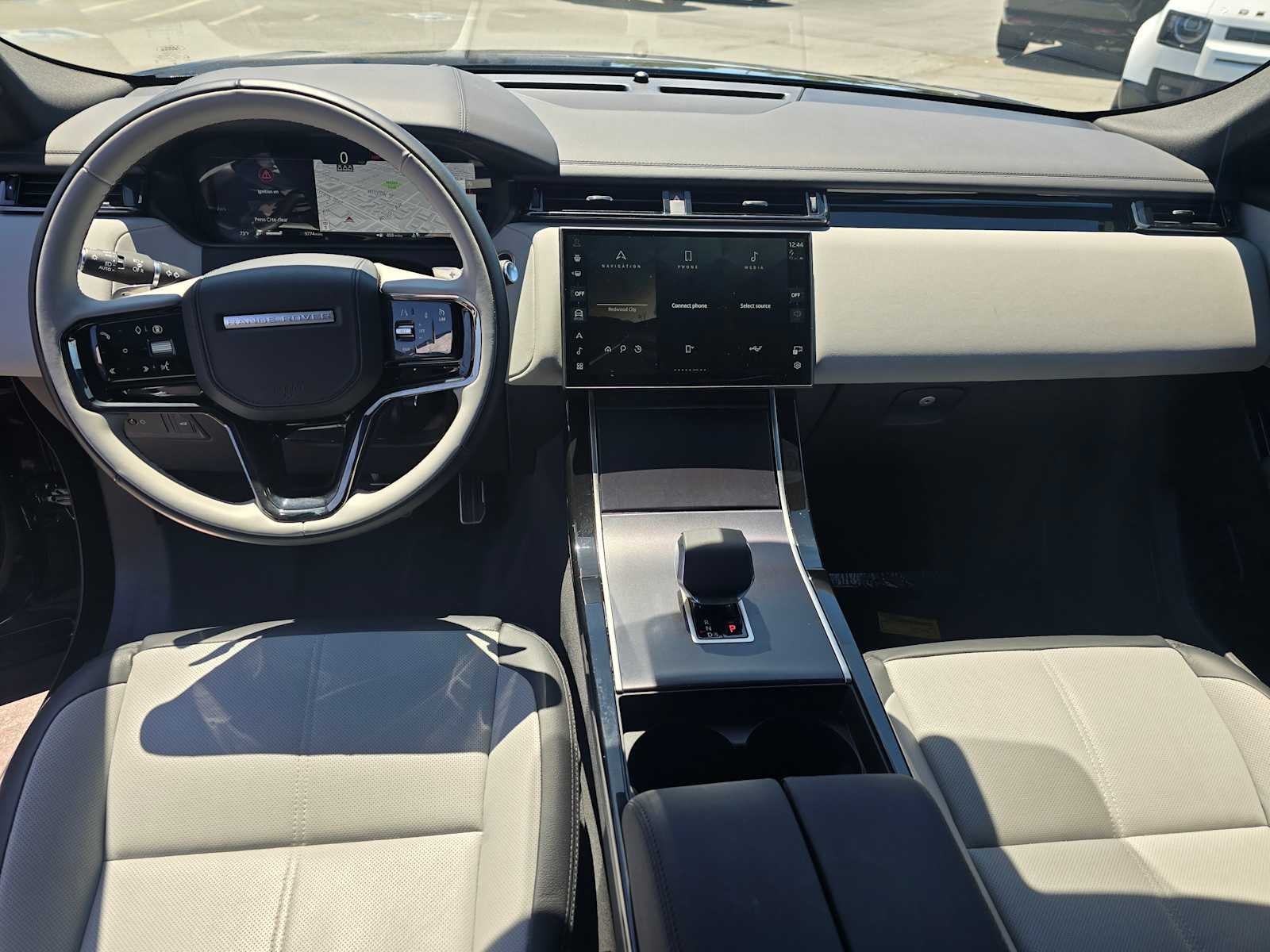 2026 Land Rover Range Rover Velar Dynamic SE