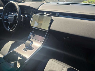 2026 Land Rover Range Rover Velar Dynamic SE