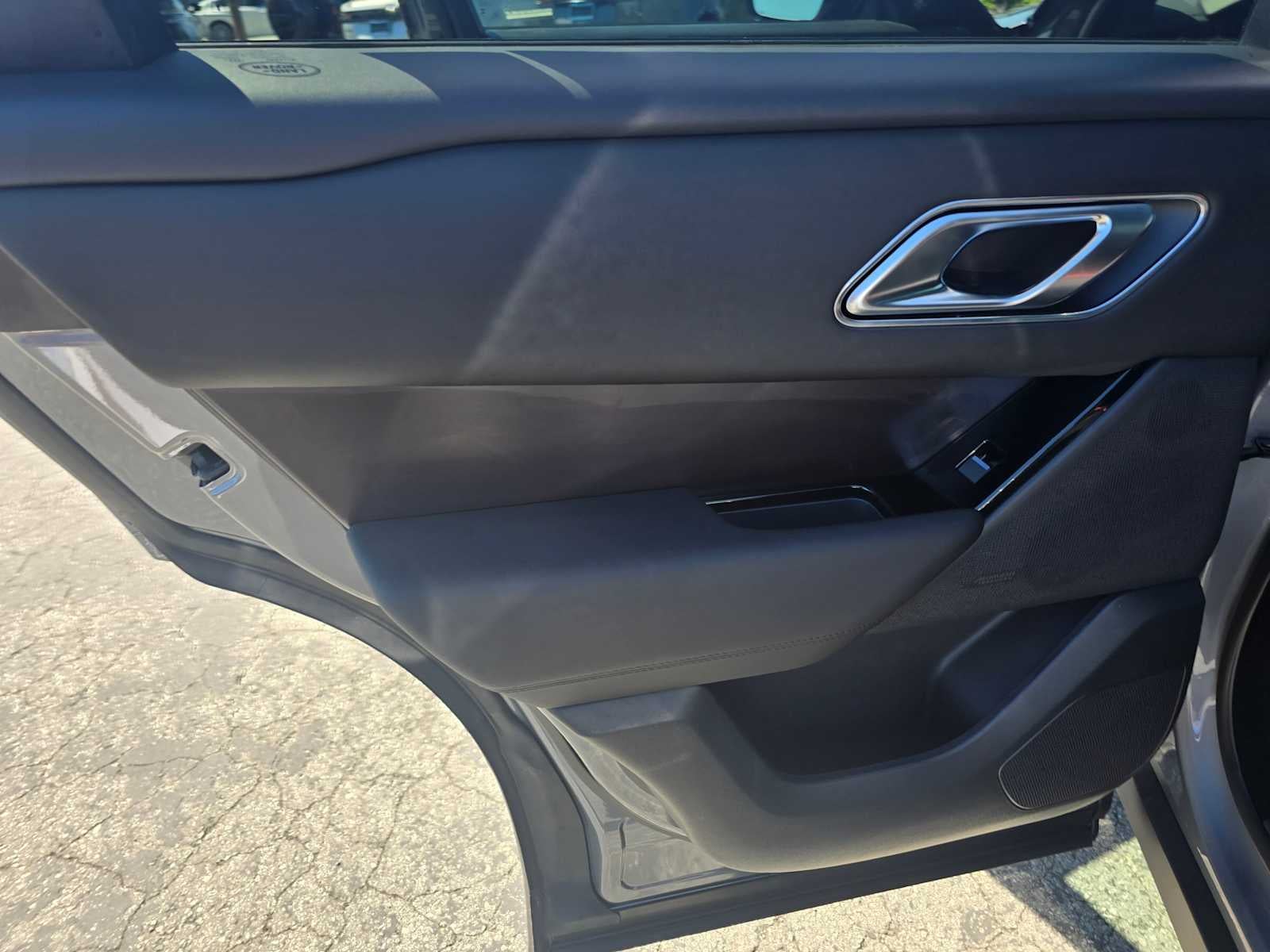 2026 Land Rover Range Rover Velar Dynamic SE