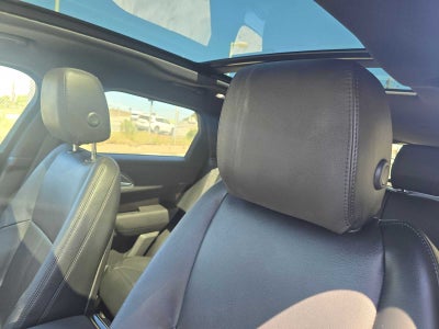 2026 Land Rover Range Rover Velar Dynamic SE