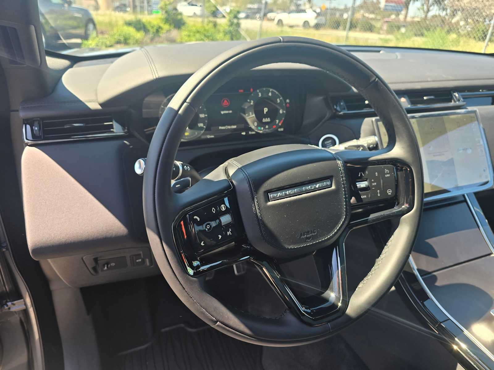 2026 Land Rover Range Rover Velar Dynamic SE