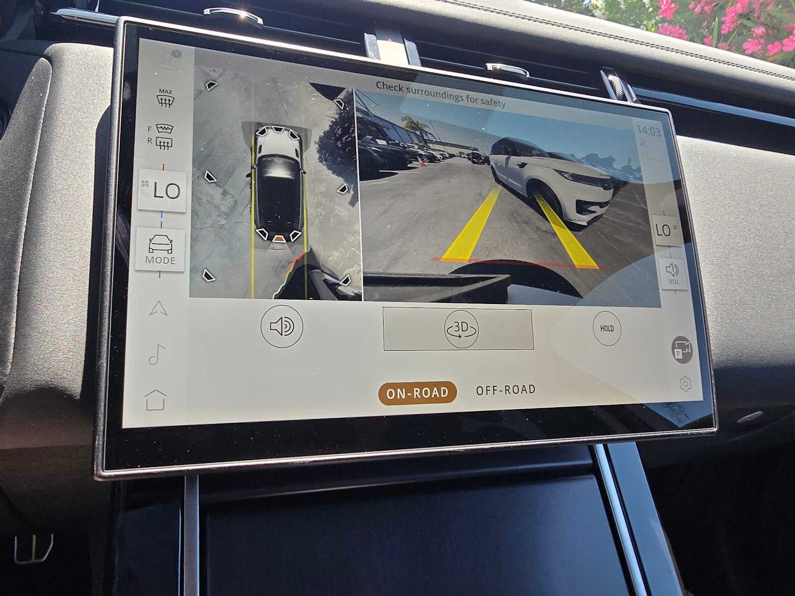 2026 Land Rover Range Rover Velar Dynamic SE