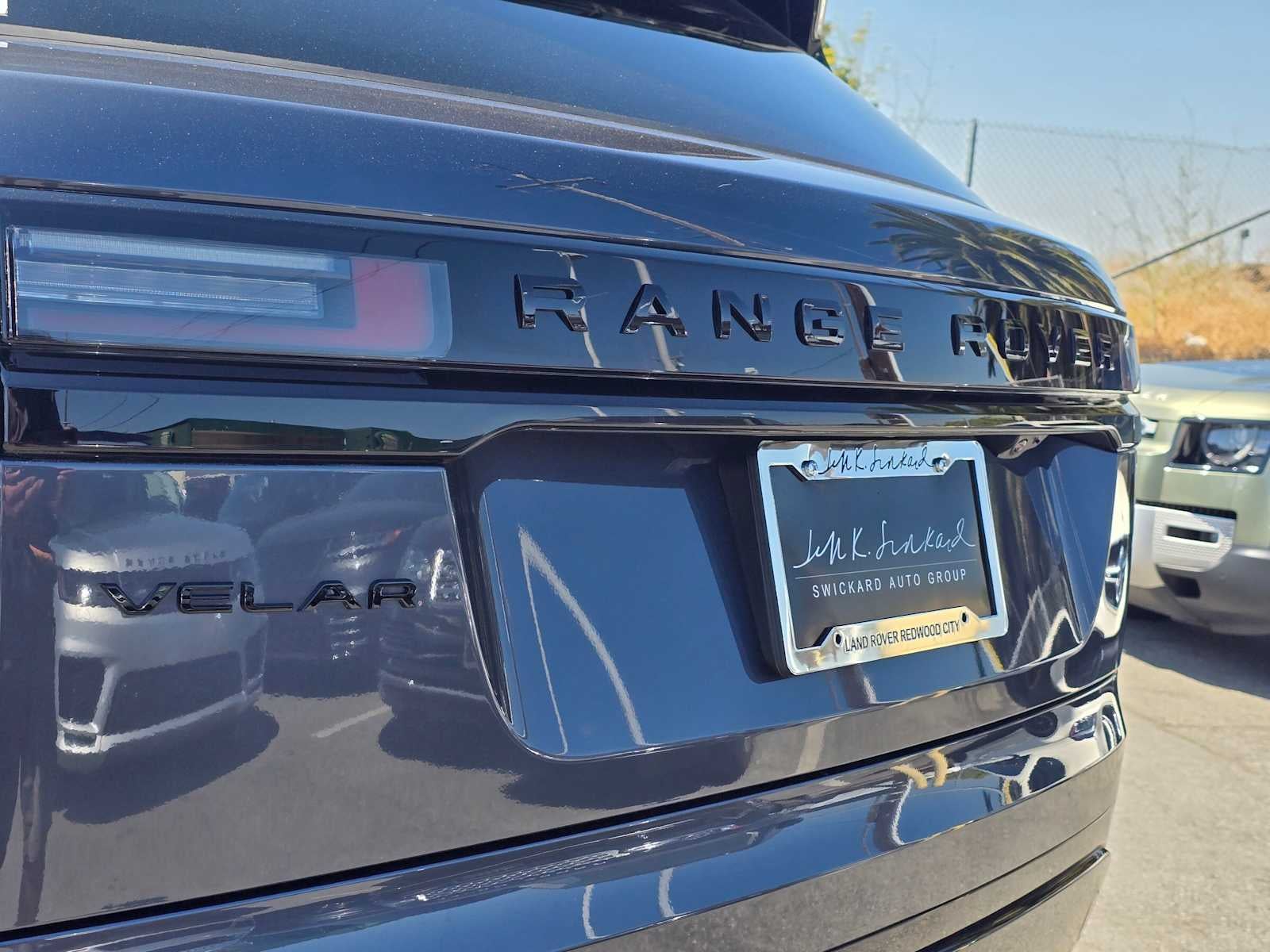 2025 Land Rover Range Rover Velar Dynamic SE