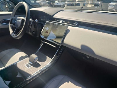 2026 Land Rover Range Rover Velar Dynamic SE