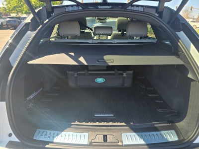 2026 Land Rover Range Rover Velar Dynamic SE