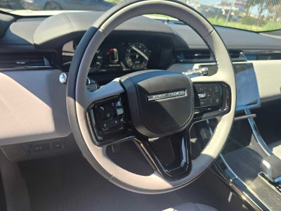 2026 Land Rover Range Rover Velar Dynamic SE