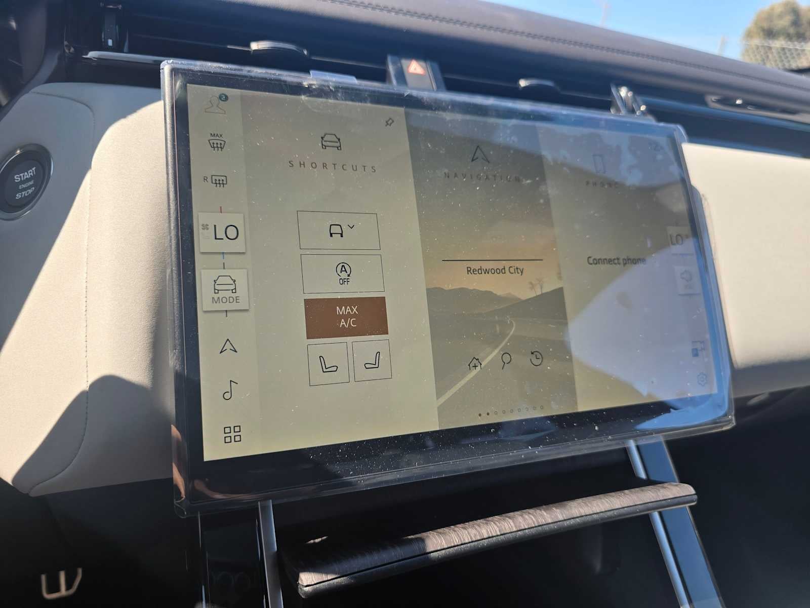 2026 Land Rover Range Rover Velar Dynamic SE