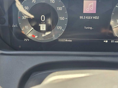 2026 Land Rover Range Rover Velar Dynamic SE