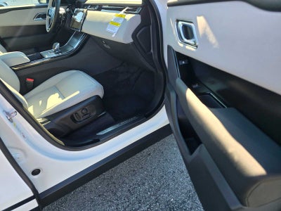 2026 Land Rover Range Rover Velar Dynamic SE