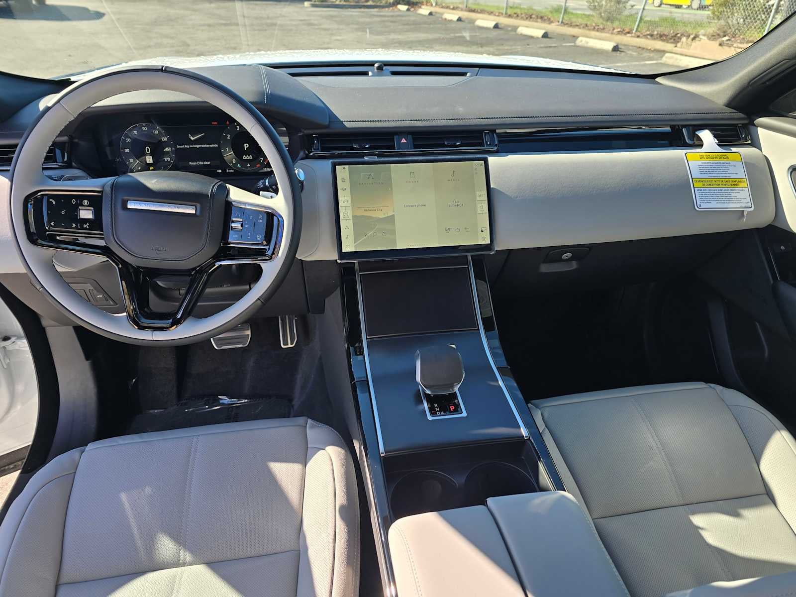 2026 Land Rover Range Rover Velar Dynamic SE