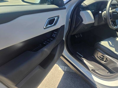 2026 Land Rover Range Rover Velar Dynamic SE