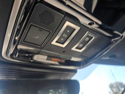 2026 Land Rover Range Rover Velar Dynamic SE
