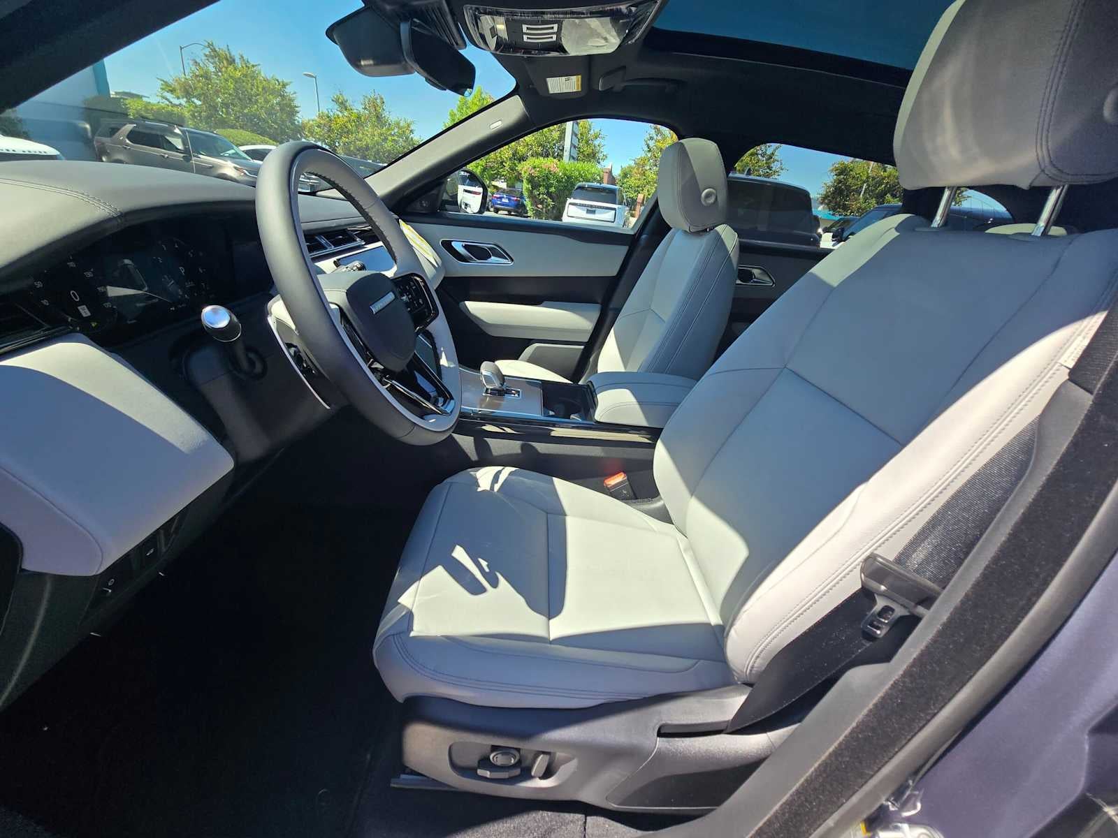 2026 Land Rover Range Rover Velar Belgravia Edition