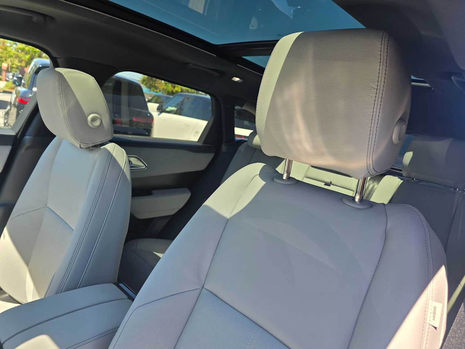 2026 Land Rover Range Rover Velar Belgravia Edition