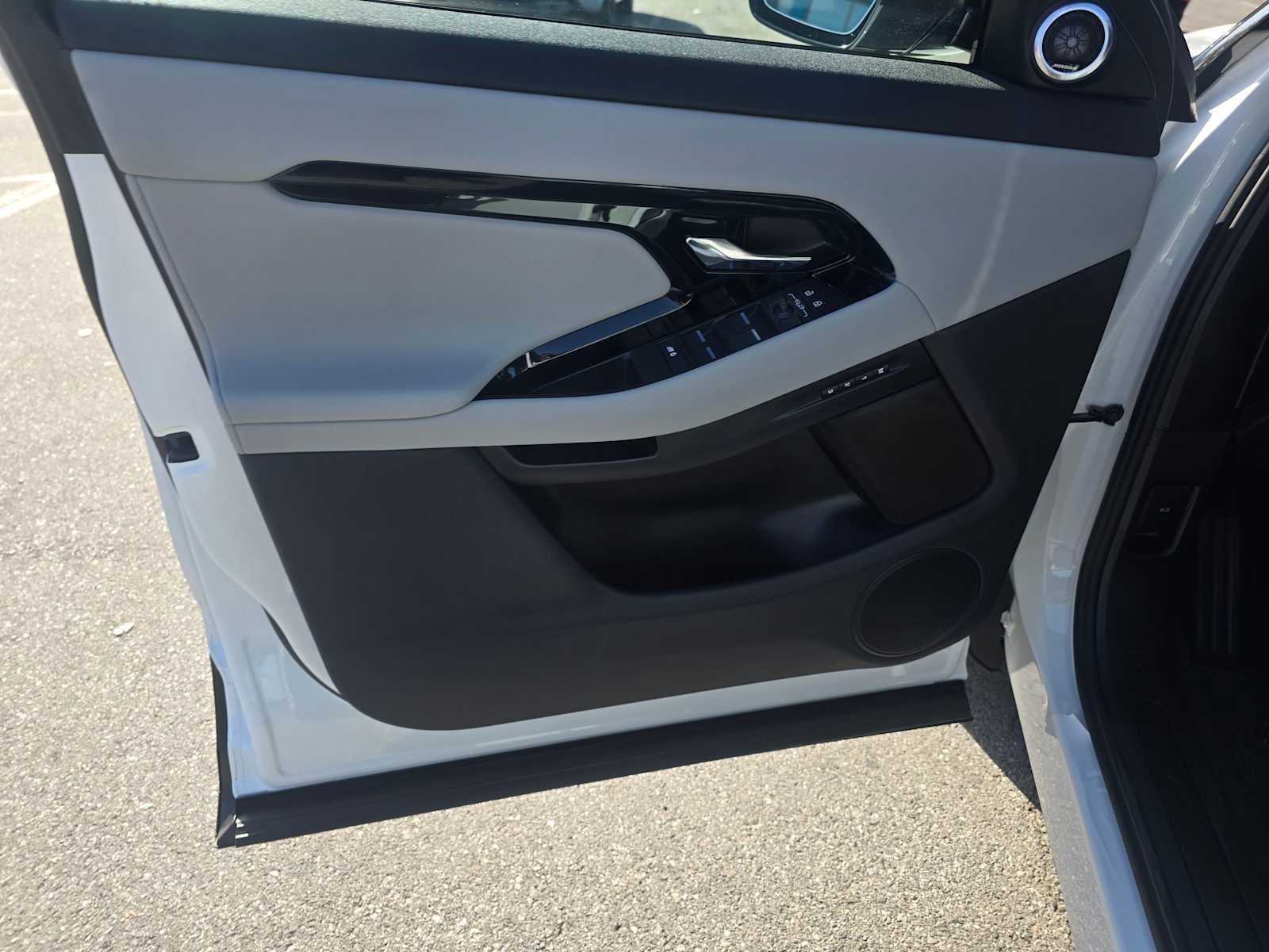 2026 Land Rover Range Rover Evoque Core S