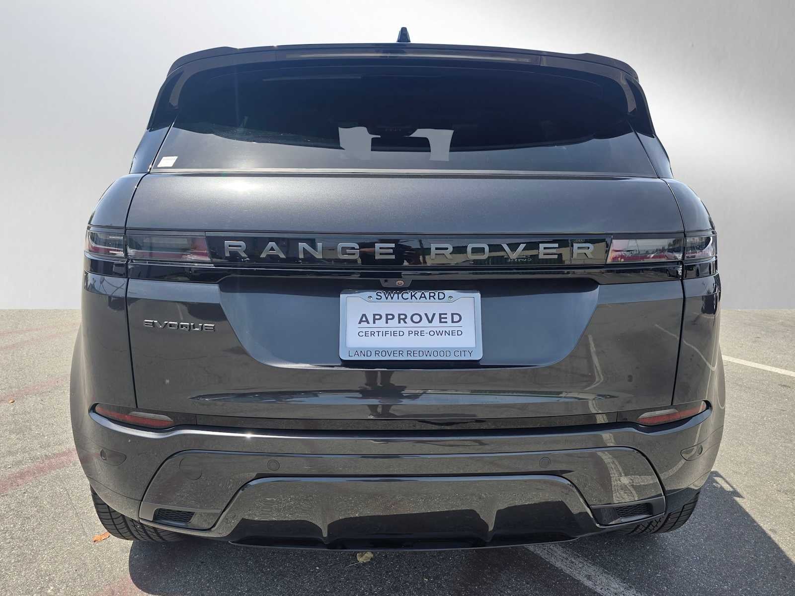 2026 Land Rover Range Rover Evoque Dynamic SE