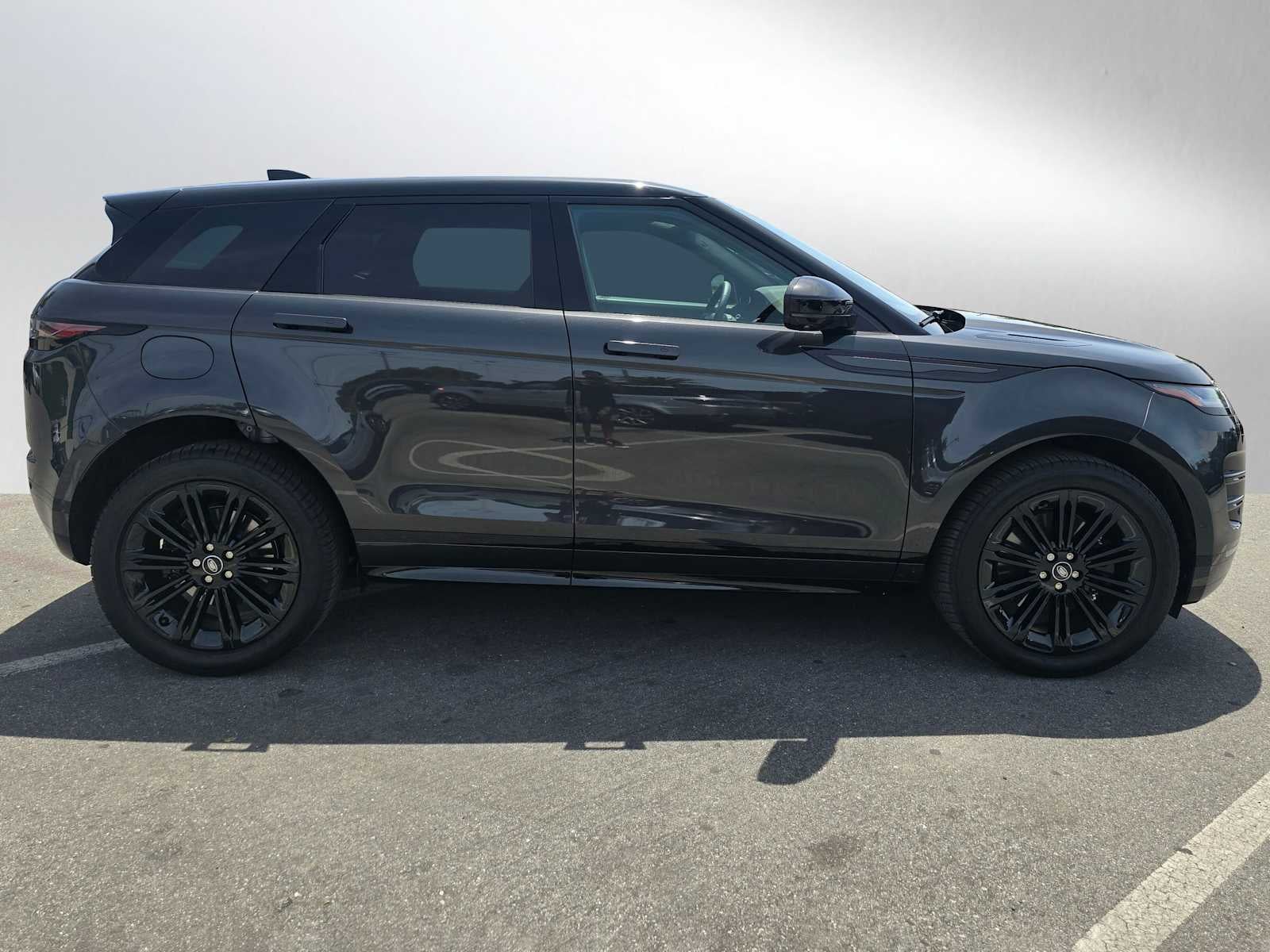 2026 Land Rover Range Rover Evoque Dynamic SE