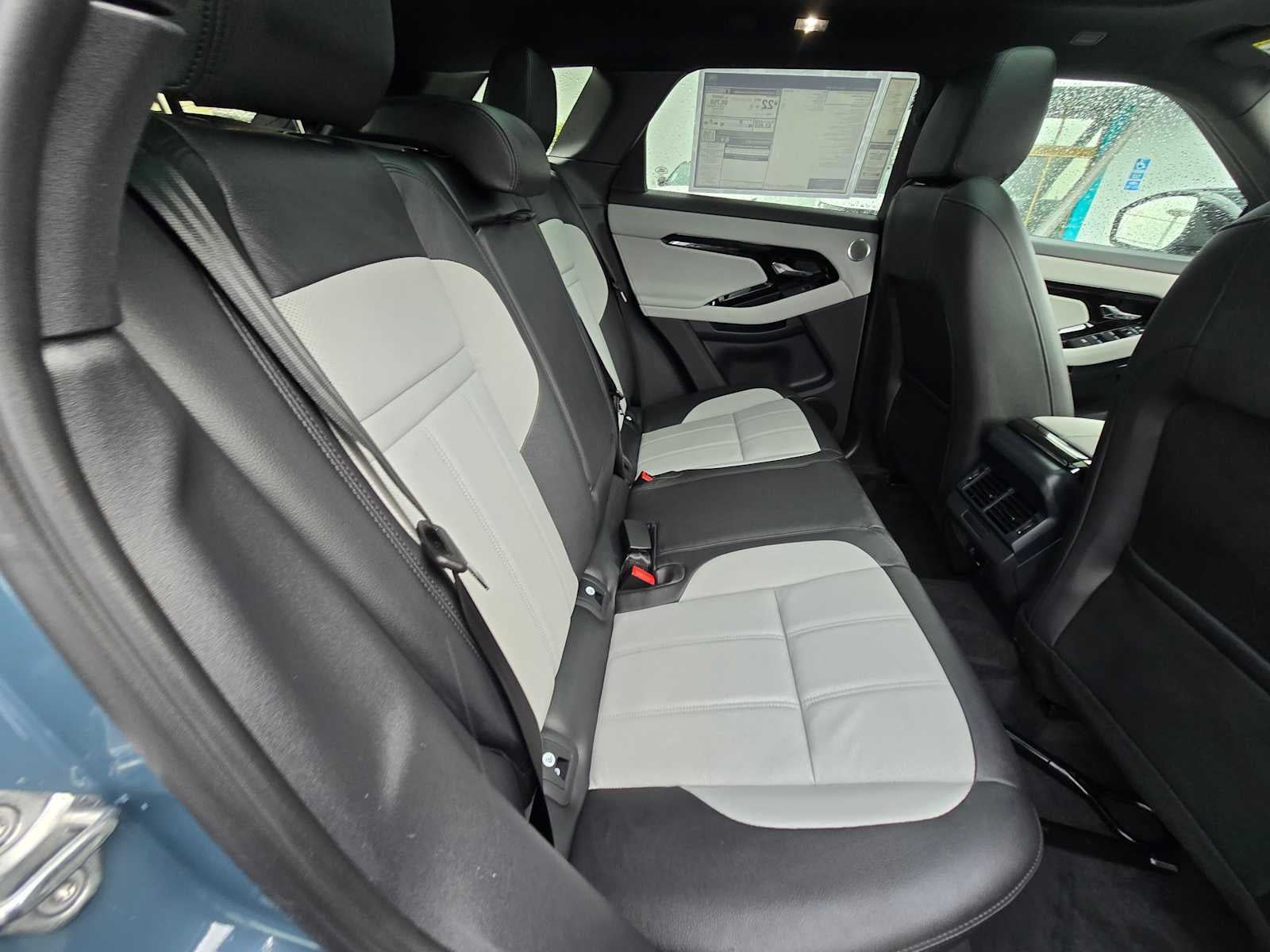 2026 Land Rover Range Rover Evoque Dynamic SE