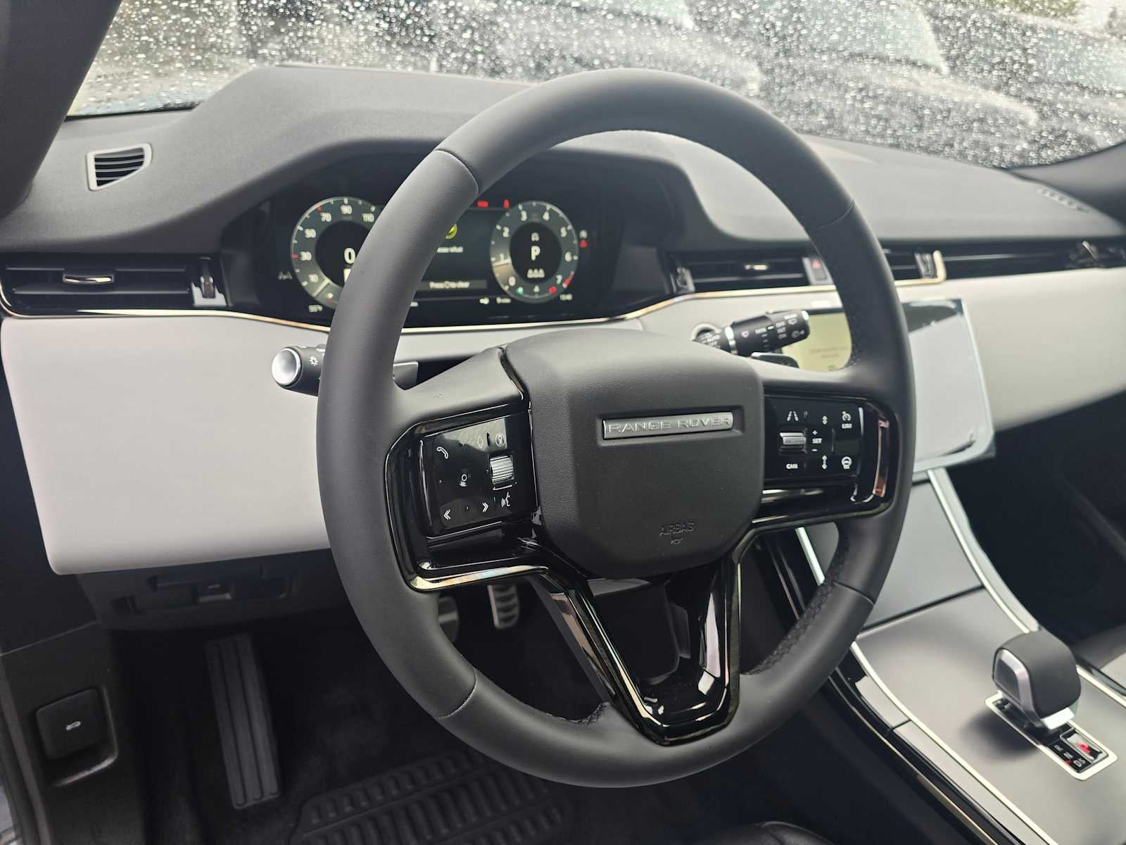 2026 Land Rover Range Rover Evoque Dynamic SE