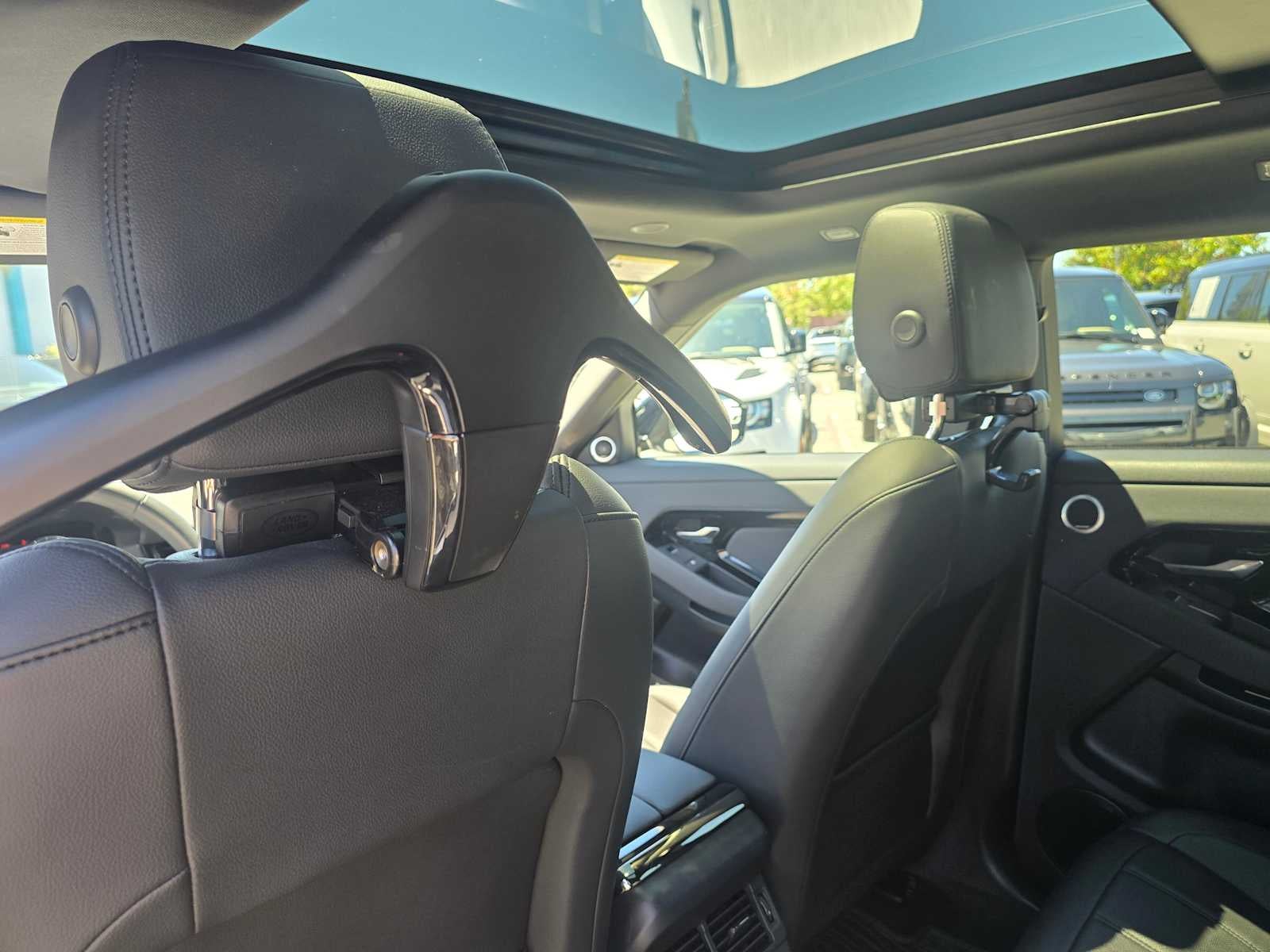 2026 Land Rover Range Rover Evoque Dynamic SE